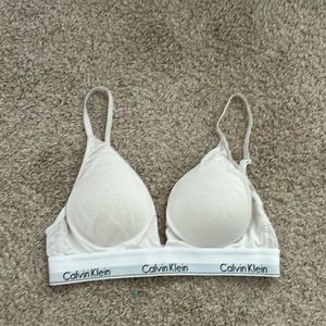 CALVIN KLEIN BRA